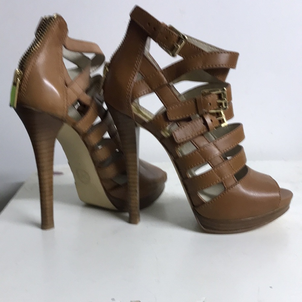 Michael Kors “Sandra” platform heels Sz 7